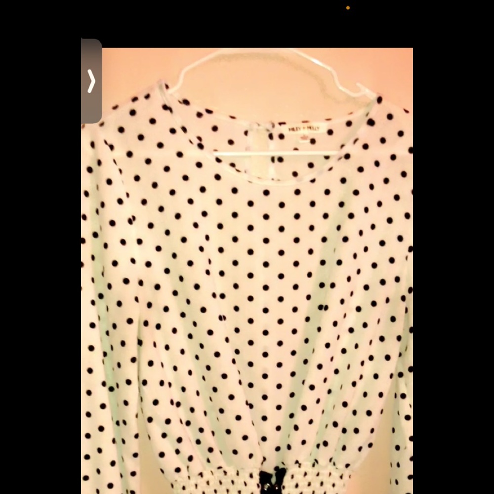 white cute going out shirt wit black dots !
